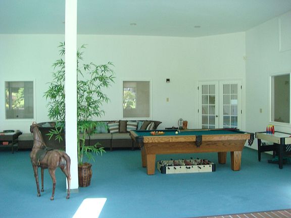 game /pool room 1440 sq ft
