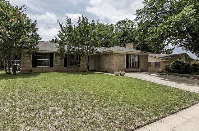 1st image of 1804 Knoxville Dr