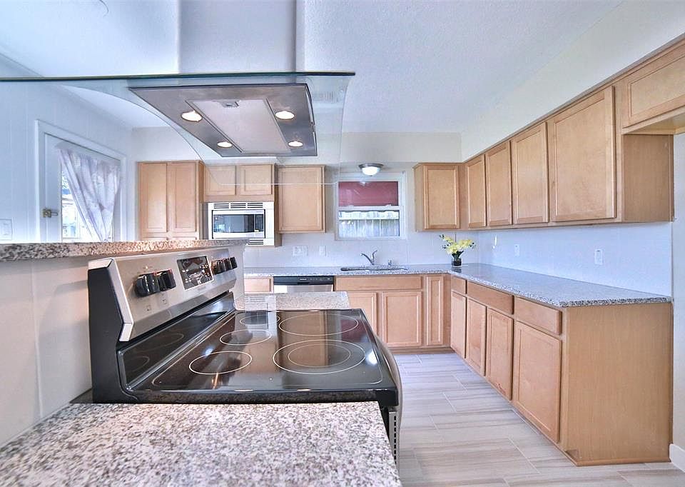 1st image of 4507 Mimosa Dr