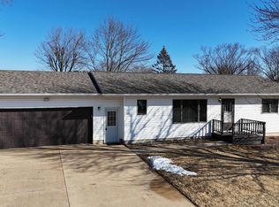 723 Randy Rd, Sparta, WI 54656