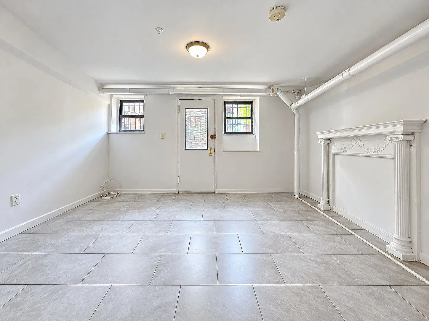 574 Jefferson Avenue — Photo 3