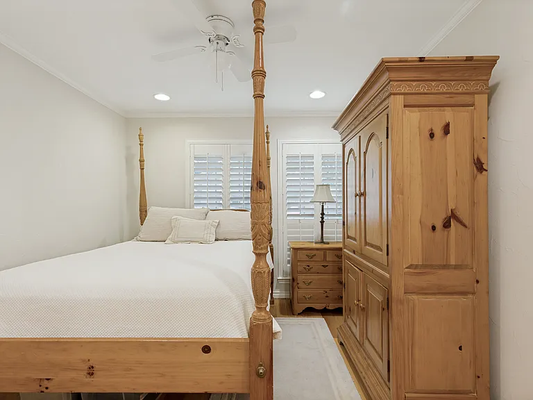 7617 Riverbrook Dr — Photo 13