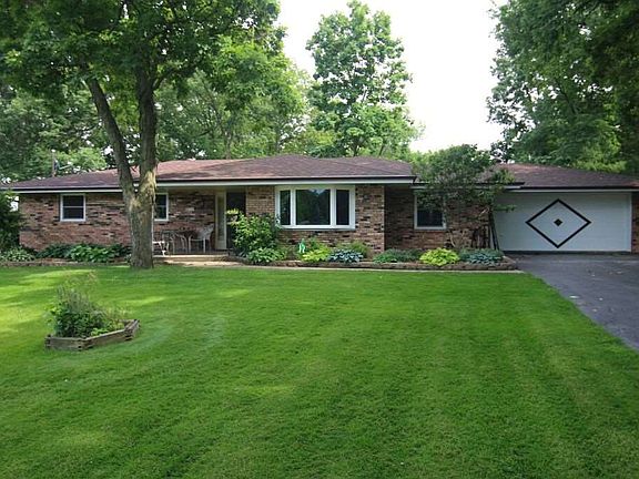 2nd image of 5573 Shagbark Cir