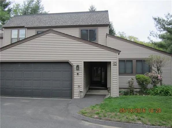 24 Maple Ln, Avon, CT 06001