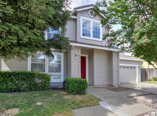 6811 Hampton Cove Way, Sacramento, CA 95823