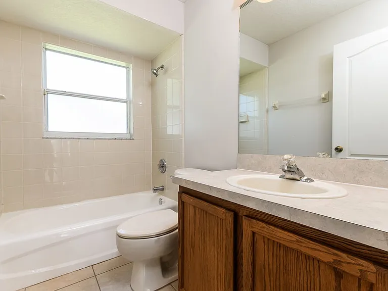 9615 Saragossa St — Photo 15