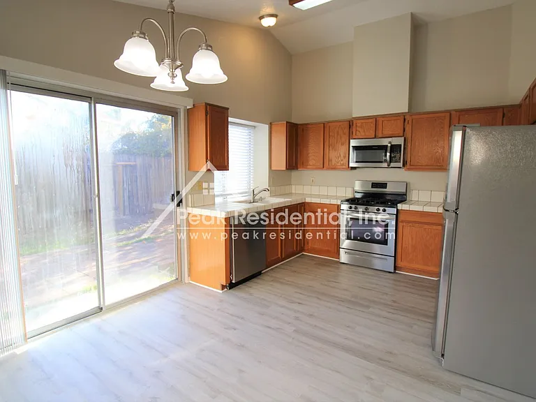 4780 Camino Royale Dr — Photo 7