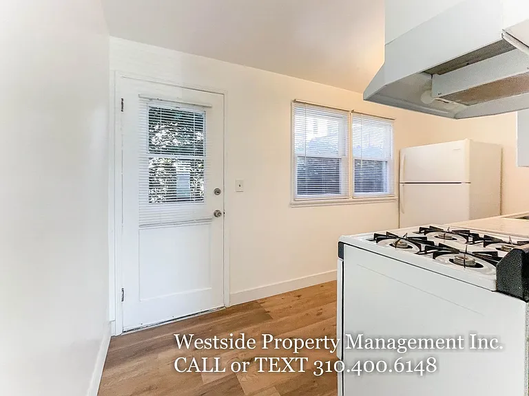 1423 Harvard St #C — Photo 4