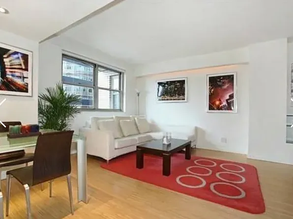 211 E 53rd St APT 14F, New York, NY 10022