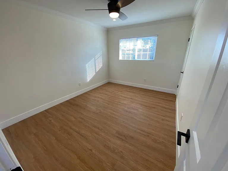 2937 W Carson St — Photo 15