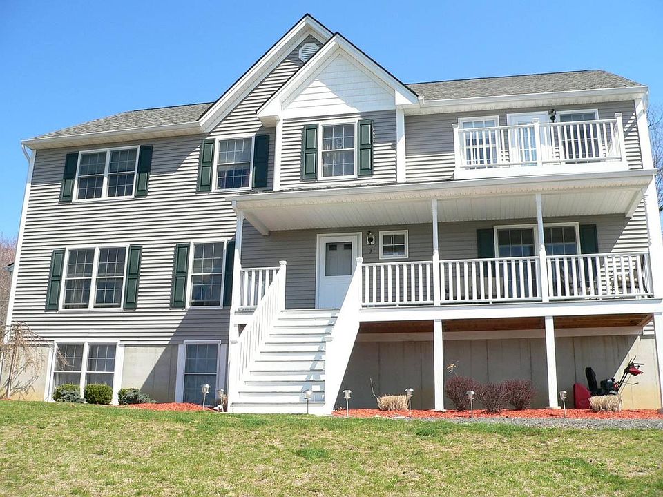 1st image of 8 Bel Air Dr #2