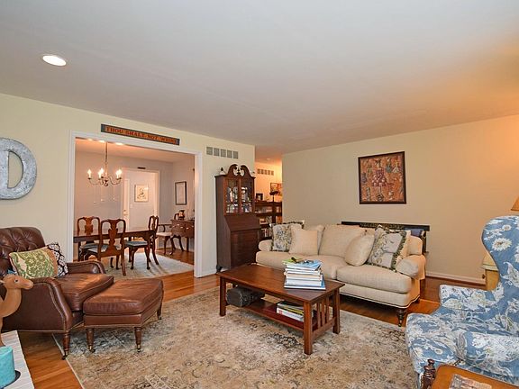 5th image of 3700 Traskwood Cir