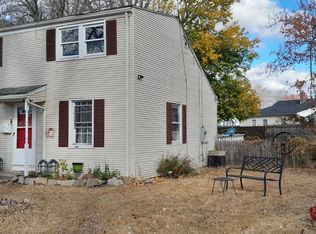 22 Suffolk Dr, East Hartford, CT 06118
