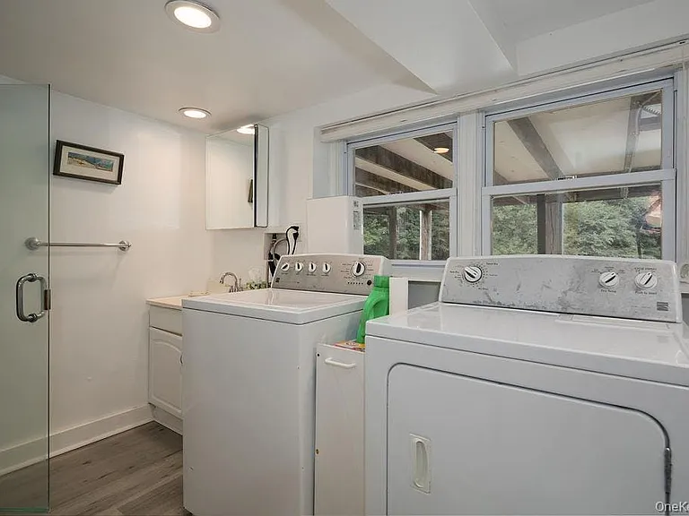 116 School House Ln — Photo 44