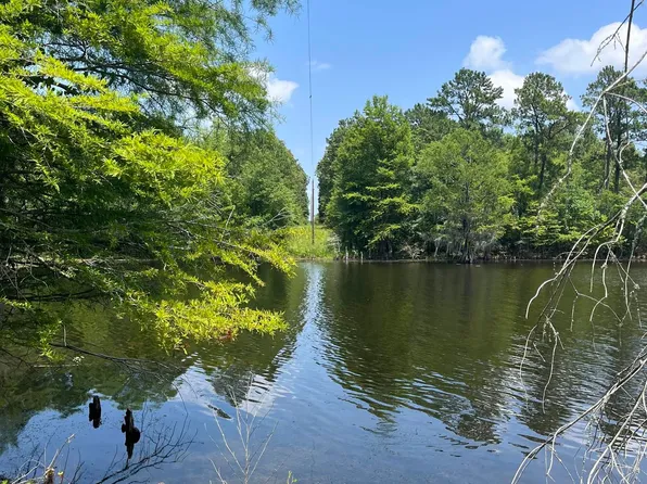 107 Old Levee Rd, Montgomery, LA 71454