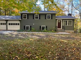 1 Queens Ct, Danbury, CT 06811