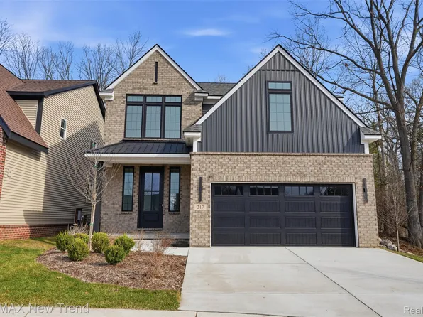 217 Summit View Trl, Milford, MI 48381
