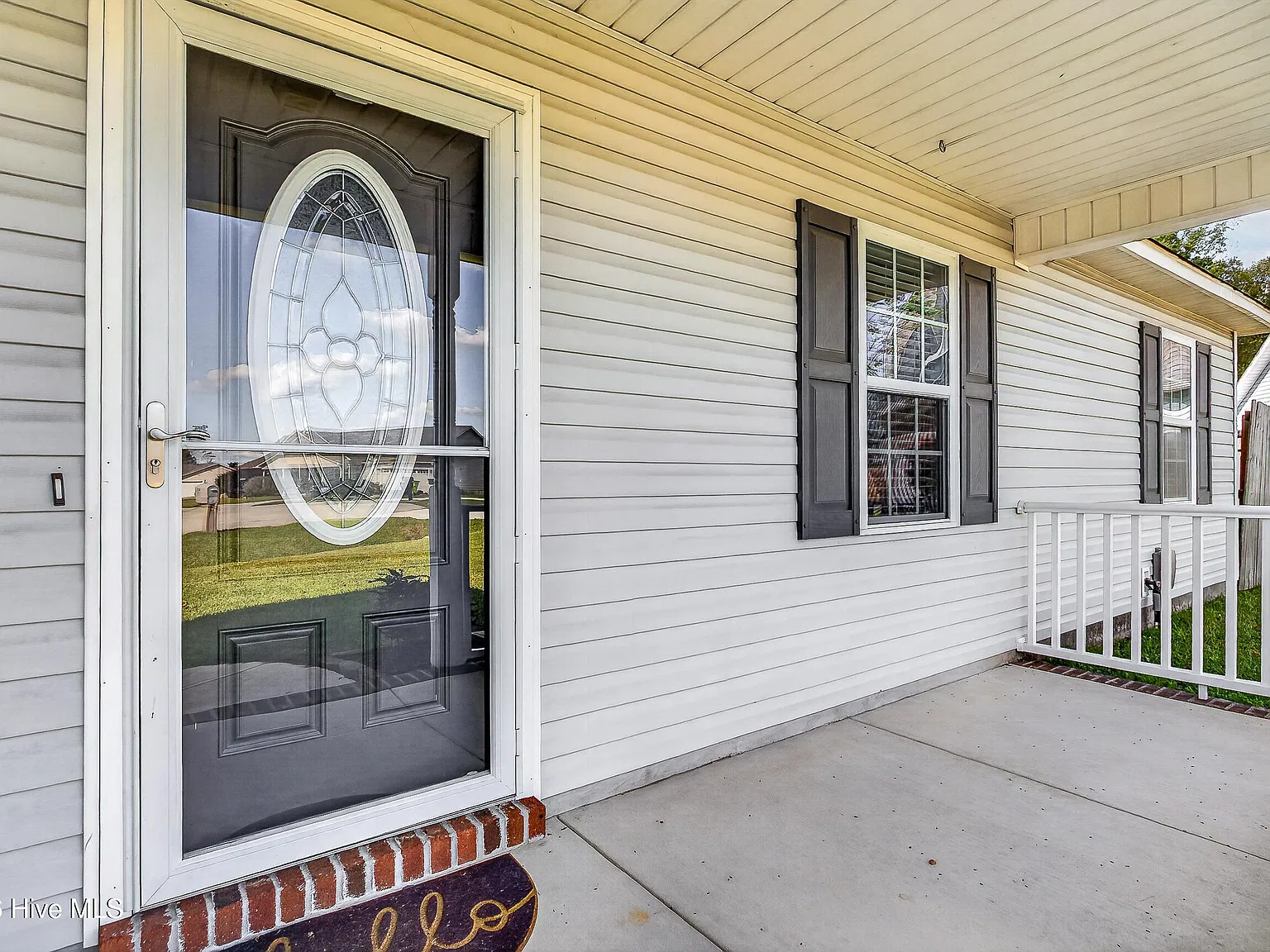 3 bed, 2.0 bath, $1,650 — Photo 4