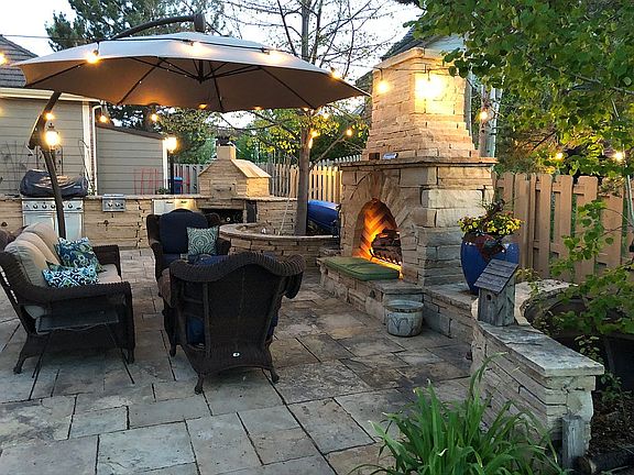 Backyard patio and outdoor k