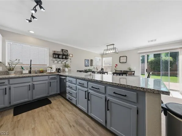 9825 Via Delores Ave, Las Vegas, NV 89117