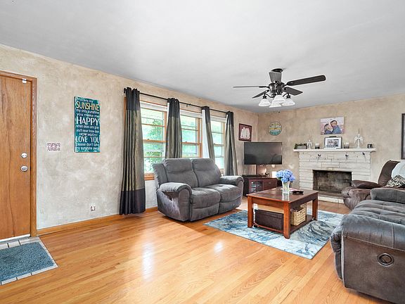 2nd image of 2023 S Arcadia Ave