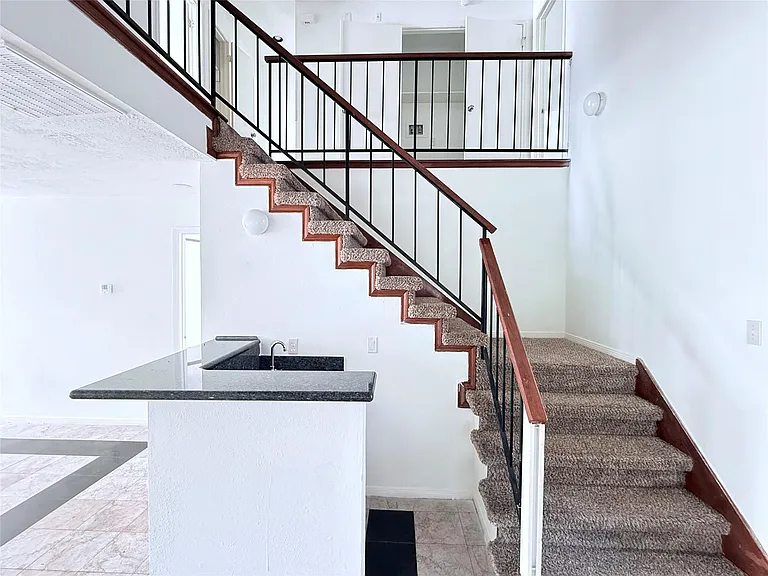 10106 Pear Limb Dr — Photo 15