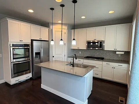 5801 West Berry Creek Drive - 1 — Photo 3
