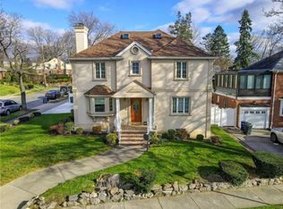 85-03 Radnor St, Jamaica, NY 11432