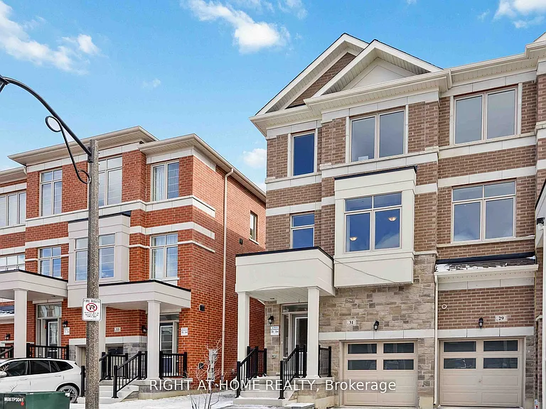 31 Sissons Way — Photo 3