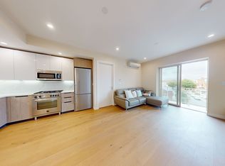 398 Kings Hwy #4, Brooklyn, NY 11223