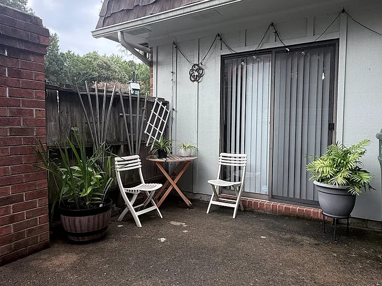 619 Ocean Lakes Dr — Photo 4