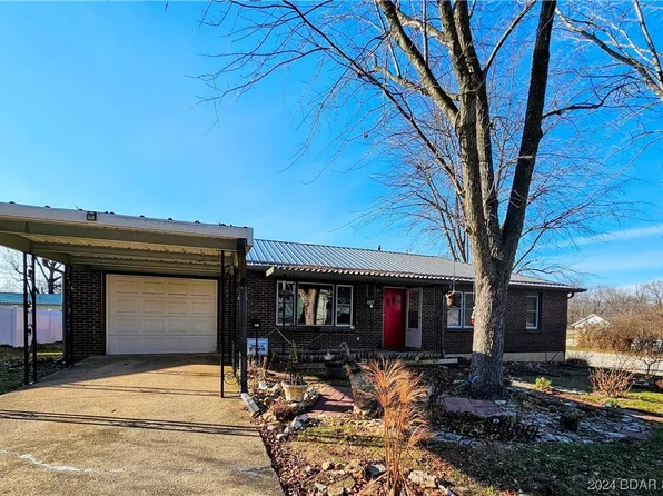 1005 Larkin Dr, Eldon, MO 65026