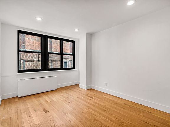 2nd image of 213 E 37th St #7H2