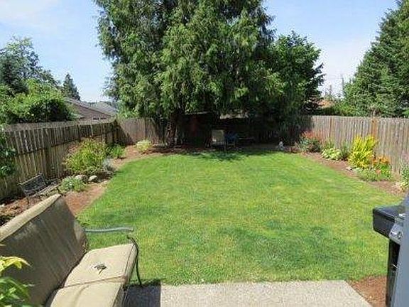 2nd image of 5417 Rainier Dr E #B