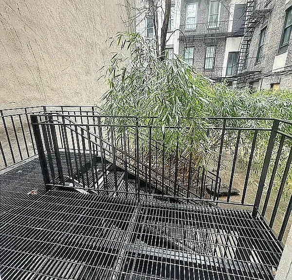 138 Sullivan St #1 — Photo 4