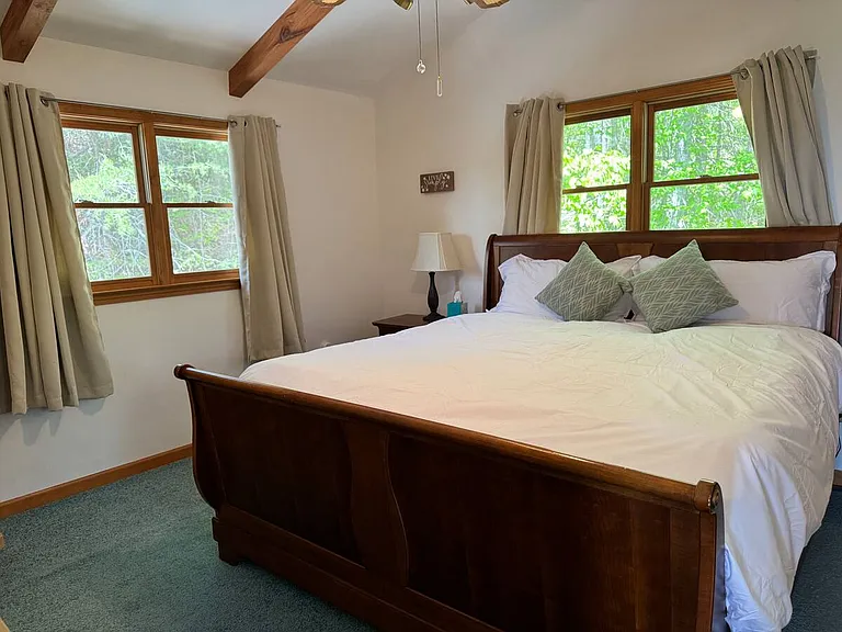 124 Auburn Hill Dr — Photo 3