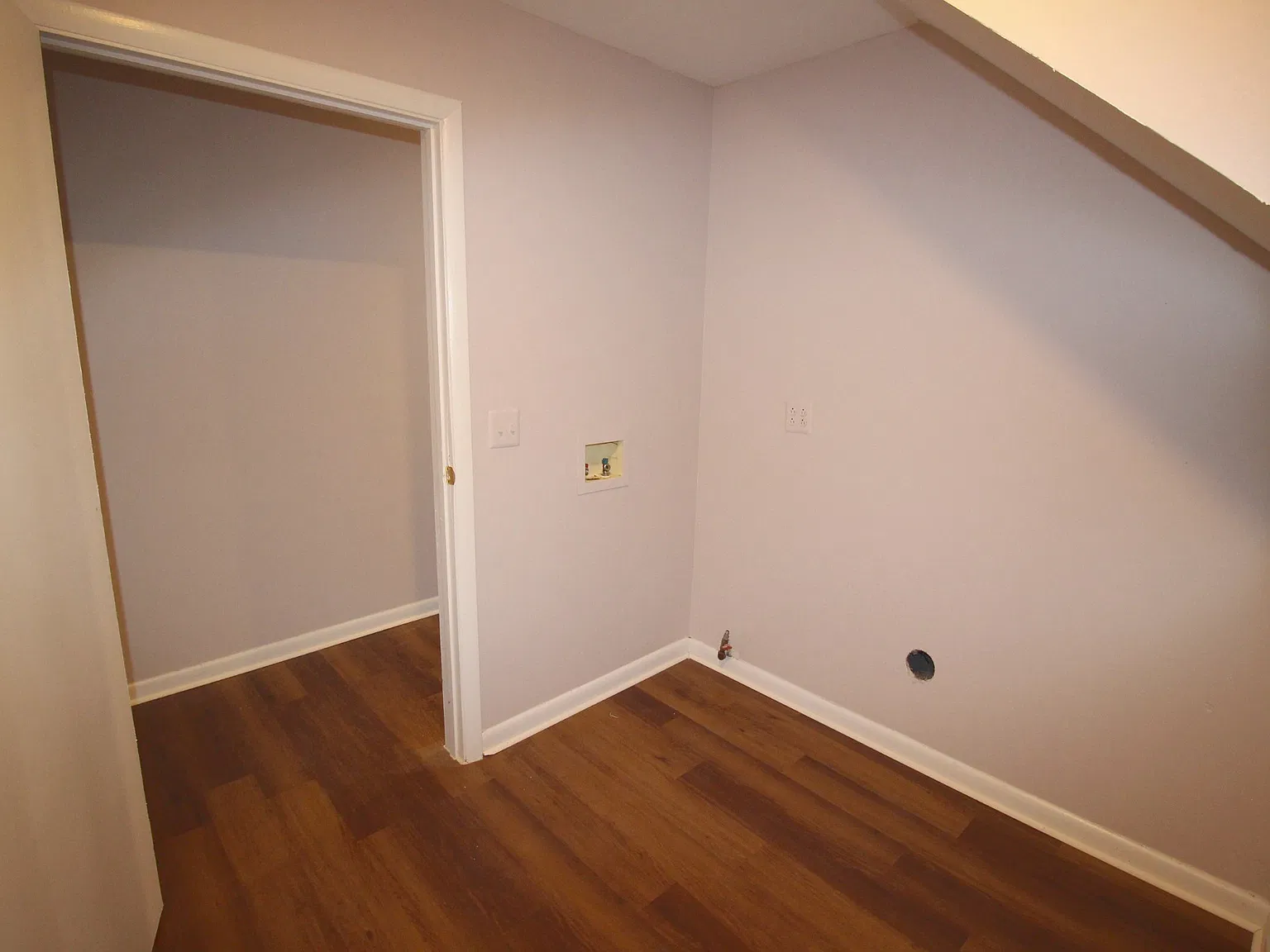 949 Belmont Avenue - A — Photo 2