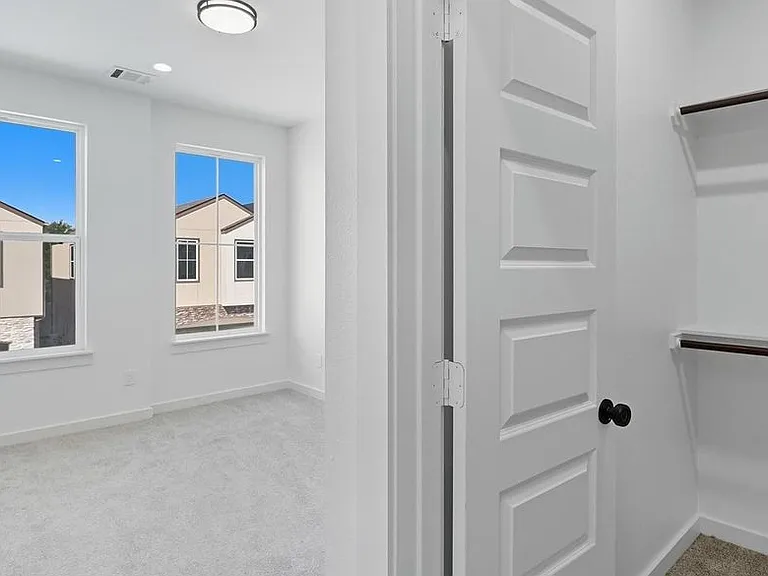 2921 El Fenice Ln — Photo 37