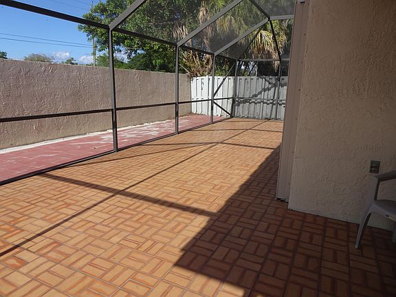 5th image of 173 Executive Cir