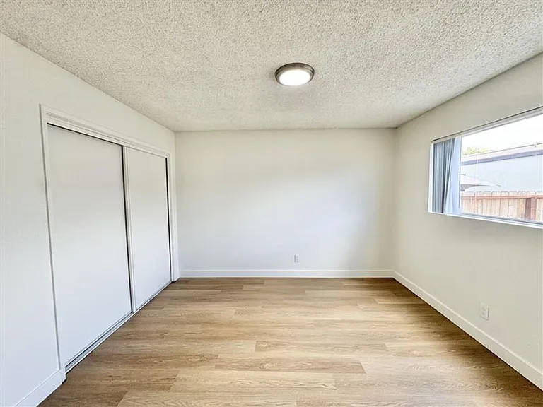 11075 Westminster Ave — Photo 31