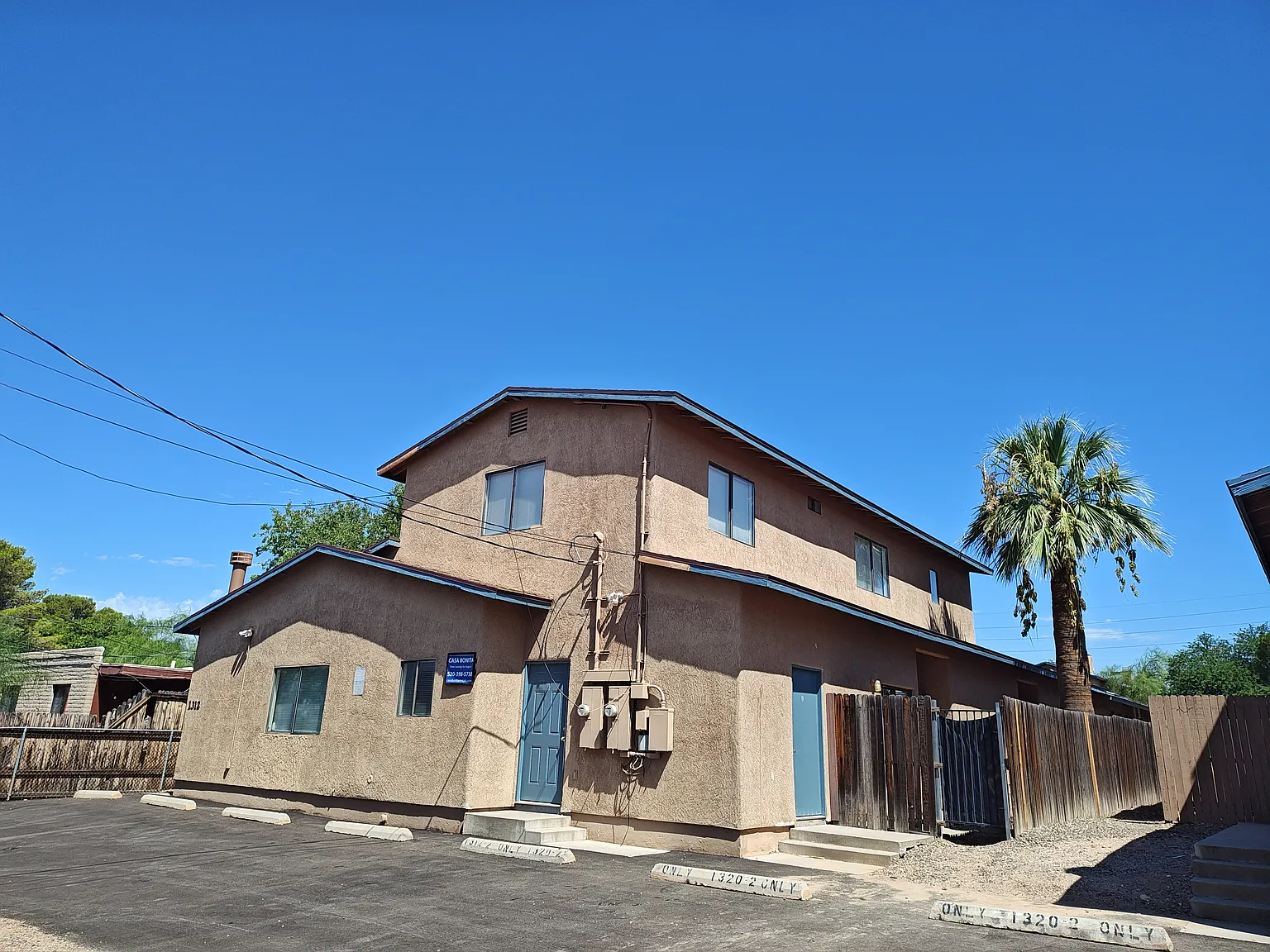 9 bed, 3260 sqft, $6,750 — Photo 2