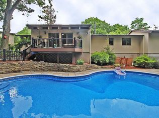 6 Lincoln Rd, Kinnelon, NJ 07405