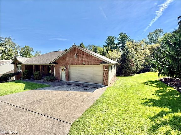 3rd image of 104 Kell Ln