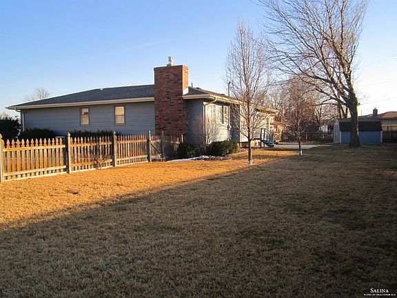 4th image of 112 Neal Ct