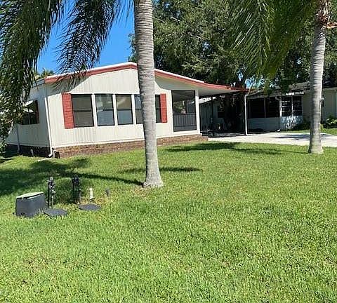 2nd image of 1711 Beverly Dr