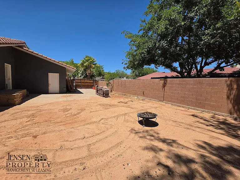 1151 W Wesley Powell Dr — Photo 49