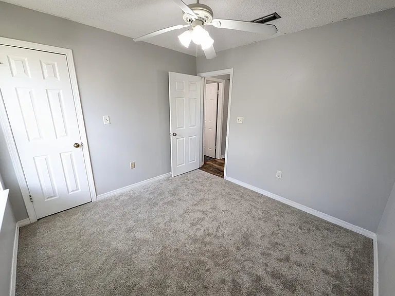 2236 Prytania Cir — Photo 17