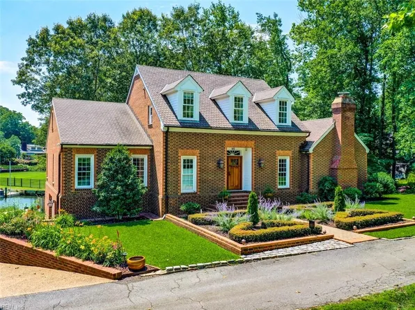 915 Pine Knob Way, Virginia Beach, VA 23451