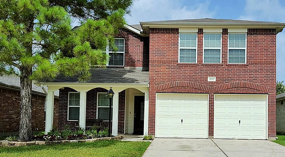 1st image of 19127 Royal Isle Dr