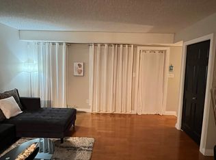 2953 26th St NW #1, Edmonton, AB T6T2A1